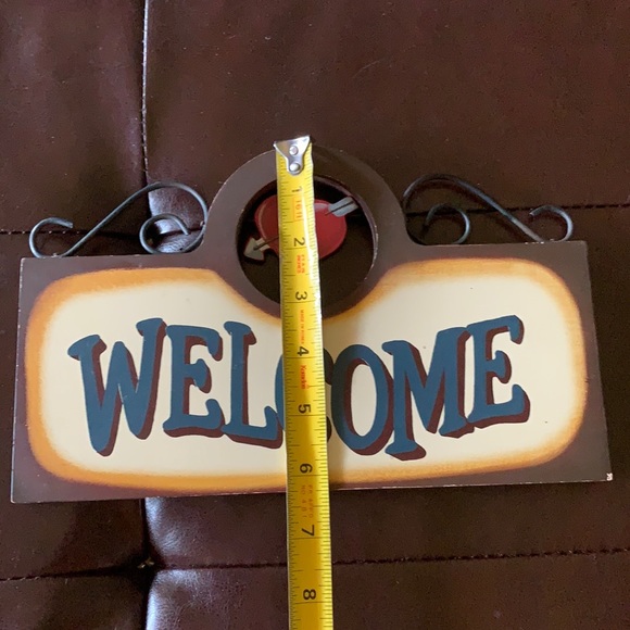 Welcome Sign - Picture 2 of 4